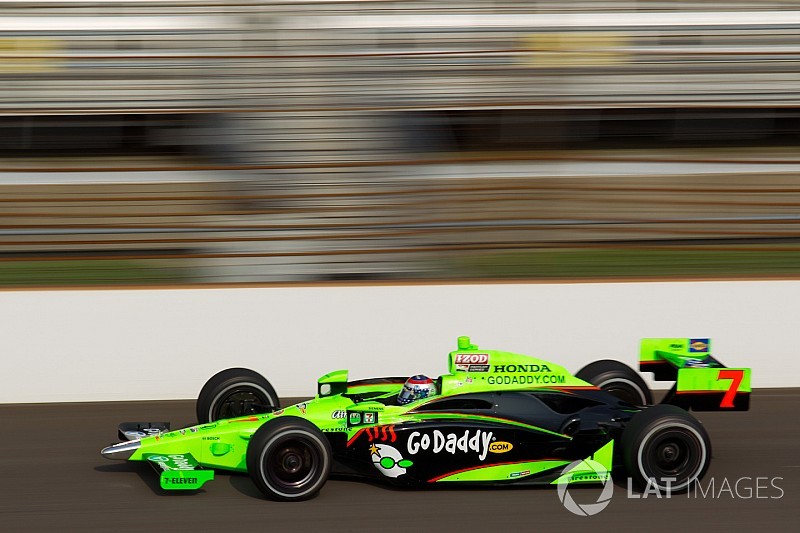 Danica Patrick se reencuentra con GoDaddy