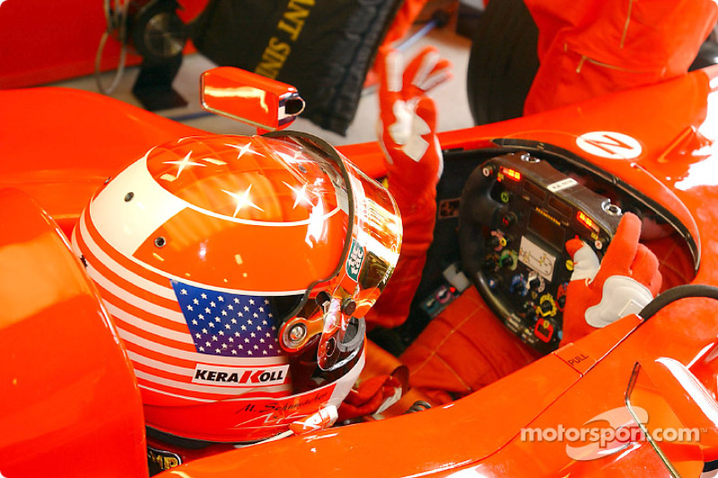 Michael Schumacher için özel kask