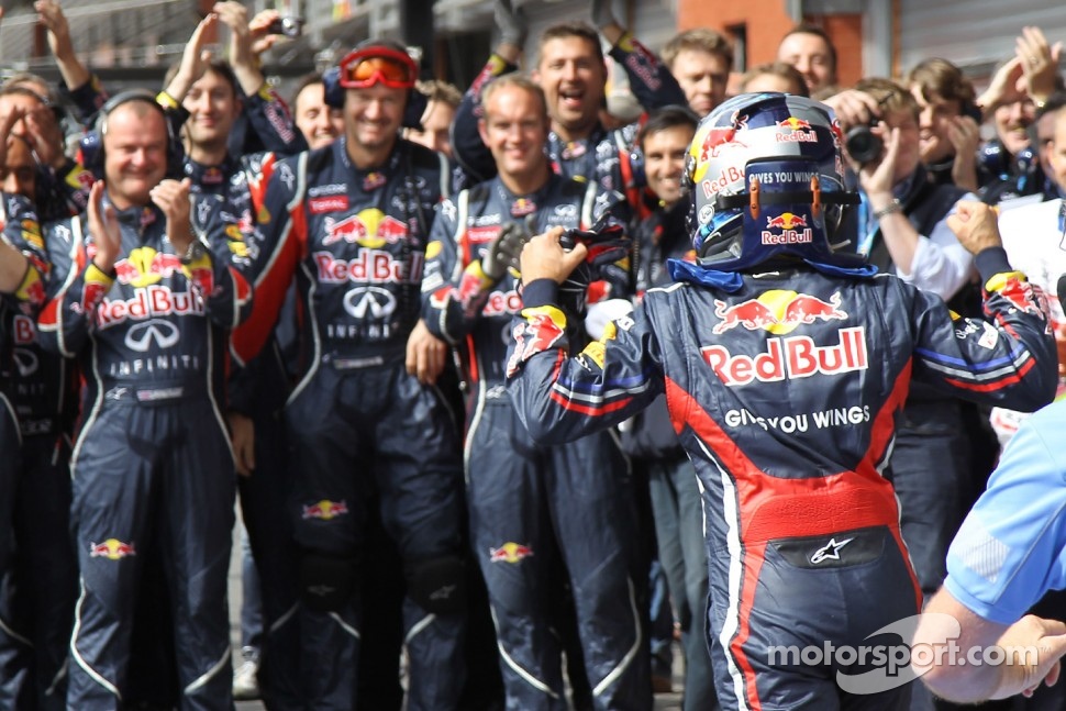 Race winner Sebastian Vettel, Red Bull Racing celebrates
