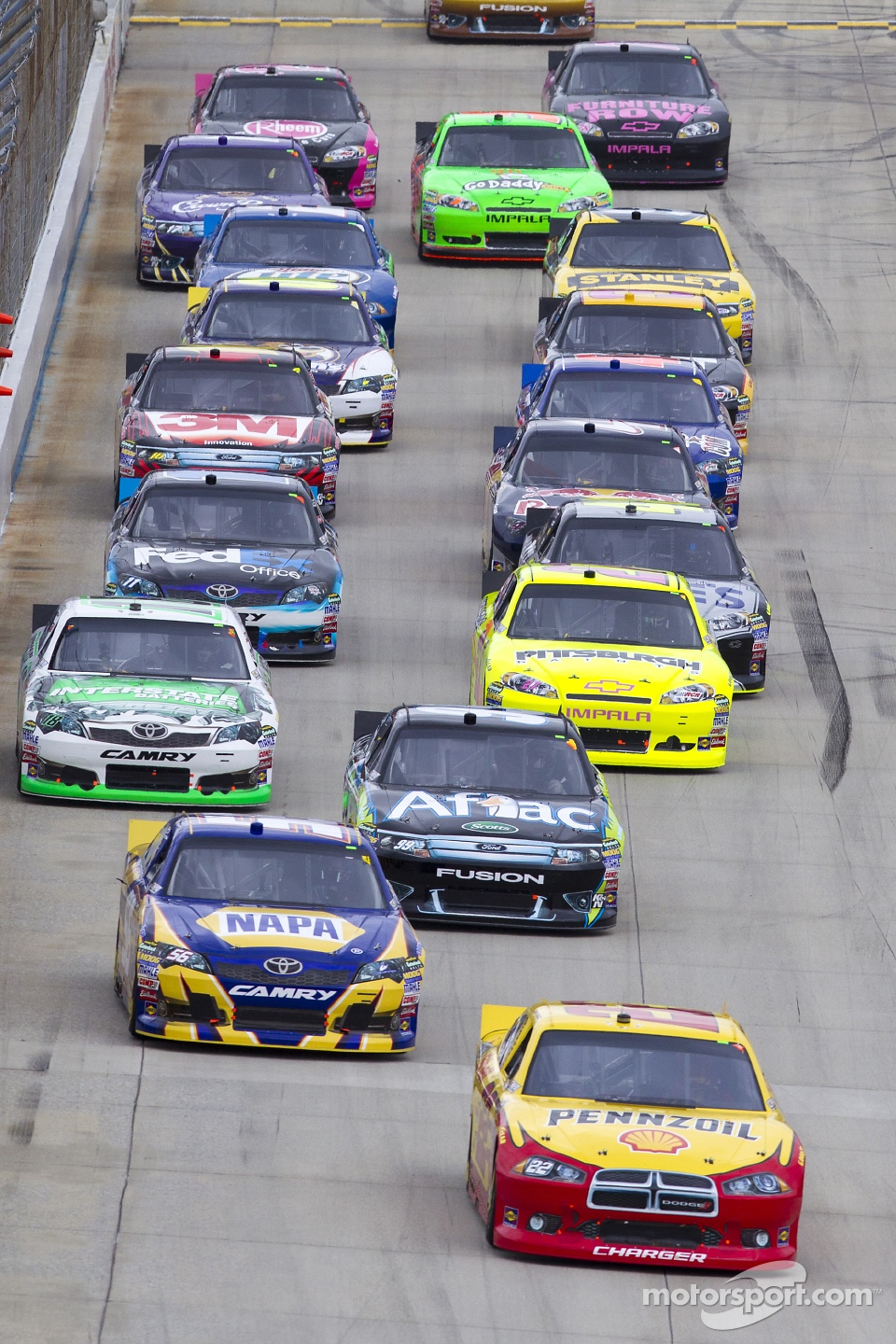 Early race action