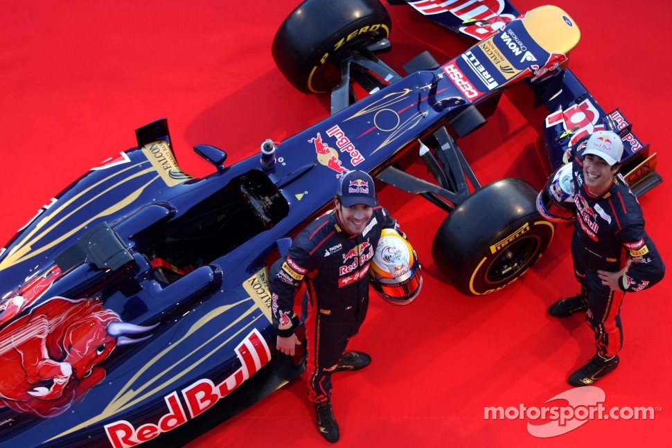 Jean-Eric Vergne and Daniel Ricciardo, Scuderia Toro Rosso