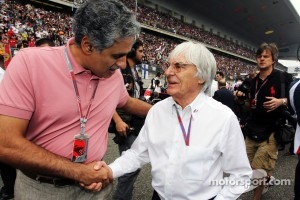 Salman Bin Isa Al Khalifa, Acting Chief Executive Officer Bahrain International Circruit with Bernie Ecclestone, CEO Formula One Group,