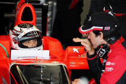 Max Chilton, Marussia F1 Team testrijder met Marc Hynes, Marussia F1 Team Driver Coach