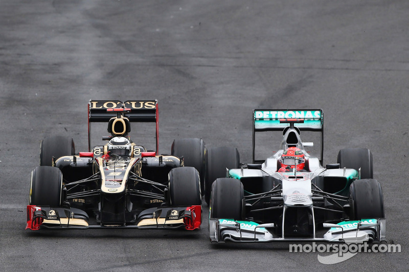 Michael Schumacher im Duell mit Kimi Räikkönen