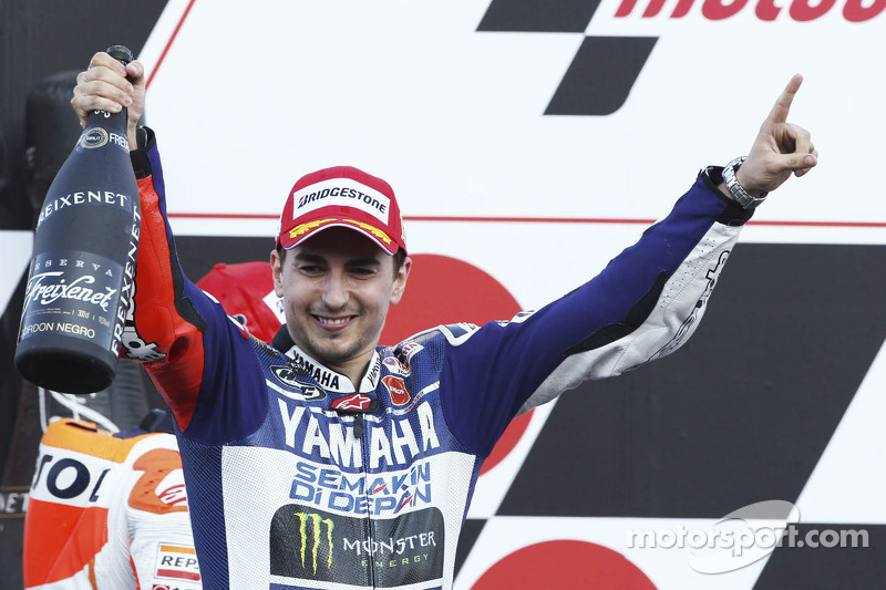 Podio: ganador de la carrera Jorge Lorenzo