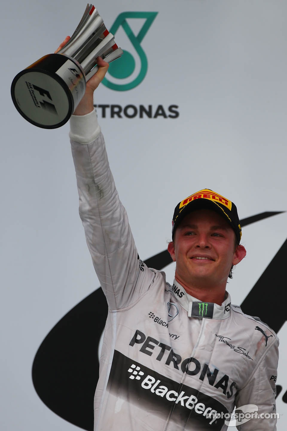second place Nico Rosberg, Mercedes AMG F1