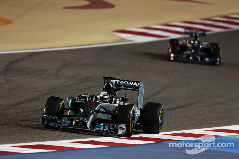 Льюіс Хемілтон, Mercedes AMG F1 W05