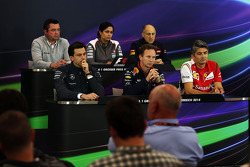 La conferenza stampa FIA, McLaren Racing Director; Monisha Kaltenborn, Sauber Team Principal; Franz