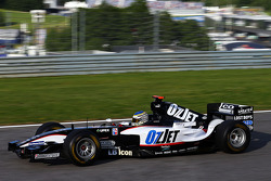 Patrick Friesacher, se reencuentra con su Minardi PS04.