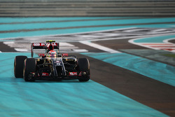 Pastor Maldonado, Lotus F1 E22