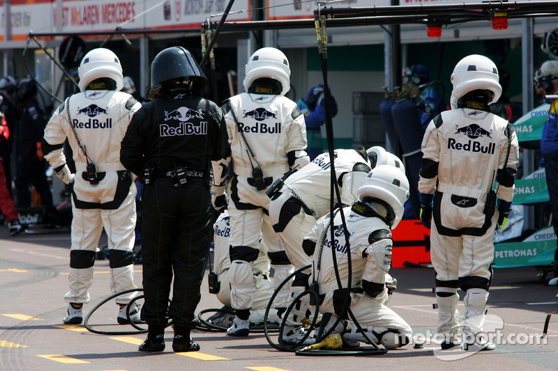 Los mecánicos de Red Bull Racing, al estilo Star Wars