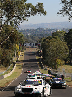 #8 Flying B Motorsport Bentley Continental GT3: Peter Edwards, John Bowe, David Brabham
