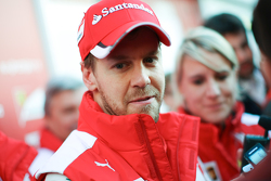 Sebastian Vettel, Ferrari con los medios