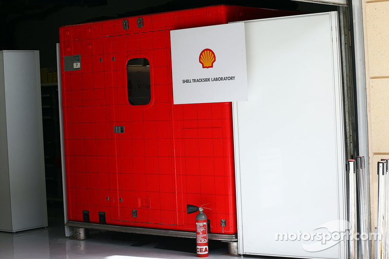 Shell Trackside Laboratory