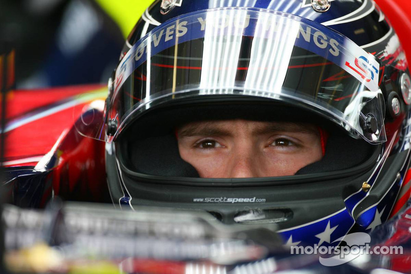 Em 2007, a Toro Rosso teve sua primeira mudança. Scott Speed deixou a equipe após uma passagem de um ano e meio. O americano e Franz Tost se desentenderam feio no GP da Europa, o que provocou mudança imediata.