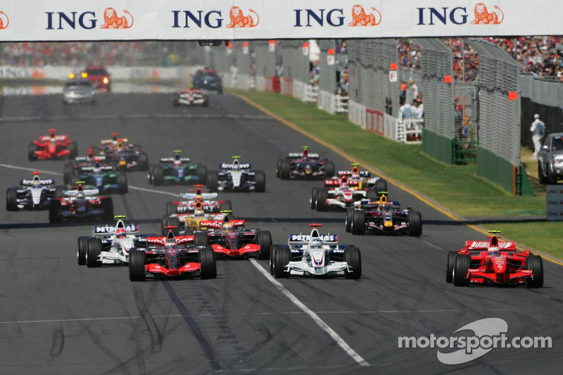 Start, 1st, Kimi Raikkonen, Scuderia Ferrari, F2007, 2nd, Nick Heidfeld, BMW Sauber F1 Team, F1.07, 3rd, Lewis Hamilton, McLaren Mercedes, MP4-22