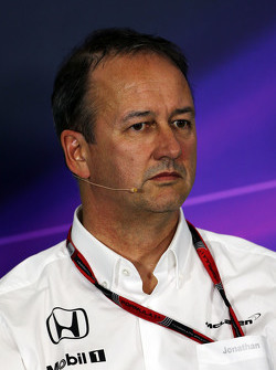 Jonathan Neale, McLaren-Geschäftsführer, in der FIA-Pressekonferenz