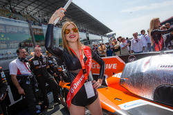 A lovely G-Drive Racing girl