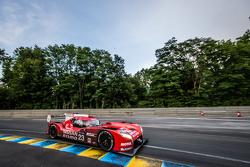 日产车队23号日产GT-R LM NISMO:奥利弗·普拉、简恩·马登博、马克斯·齐尔顿