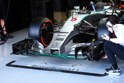 Nico Rosberg, Mercedes AMG F1 W06 - piso de la fosa con #GreatBritishF1