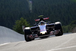 Carlos Sainz Jr., Scuderia Toro Rosso STR10