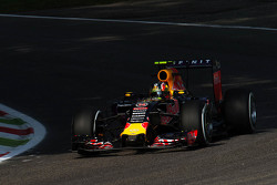 Daniil Kvyat, Red Bull Racing RB11