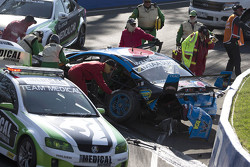 Unfall von Chaz Mostert, Prodrive Racing Australia, Ford