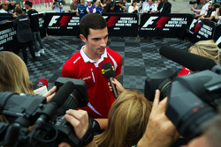 Alexander Rossi, Manor Marussia F1 Team, mit der Presse
