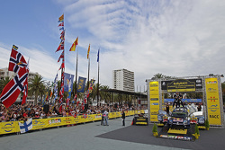 I vincitori Andreas Mikkelsen e Ola Floene, Volkswagen Polo WRC, Volkswagen Motorsport