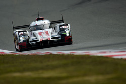 #8 Audi Sport Team Joest Audi R18 e-tron quattro: Lucas di Grassi, Loic Duval, Oliver Jarvis
