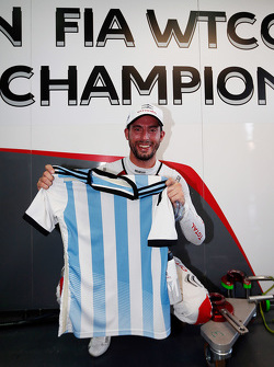 Il campione 2015 Jose Maria Lopez, Citroën C-Elysée WTCC, Citroën World Touring Car team