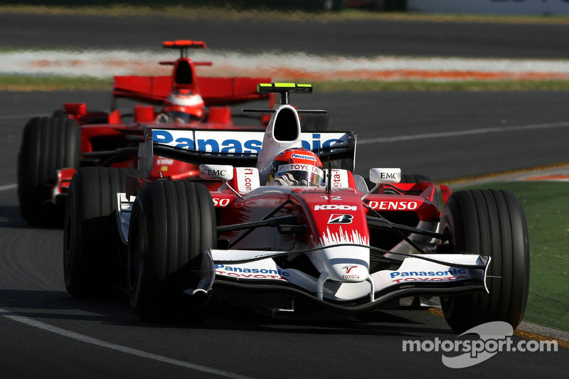 Timo Glock, Toyota F1 Team, Kimi Raikkonen, Scuderia Ferrari