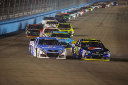 Jeff Gordon, Hendrick Motorsports Chevrolet; Jamie McMurray, Chip Ganassi Racing Chevrolet