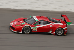 #63 Scuderia Corsa Ferrari 458 Italia: Christina Nielsen, Alessandro Balzan, Robert Renauer, Jeff Se