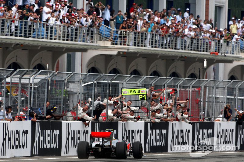 Льюіс Хемілтон, McLaren Mercedes, - переможець