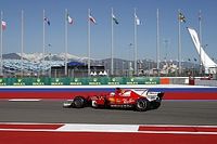 Vettel, el m&aacute;s r&aacute;pido del viernes en Sochi y los Mercedes se esconden 