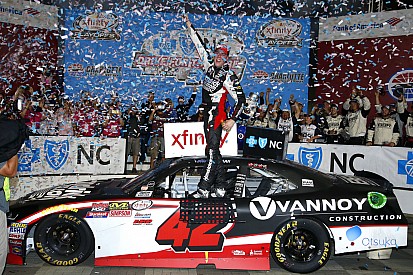 Bowman consegue vitória inédita pela Xfinity Series