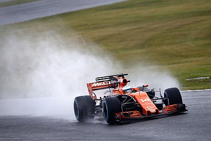 Alonso yeni motora geçti, 35 sıra grid cezası aldı!