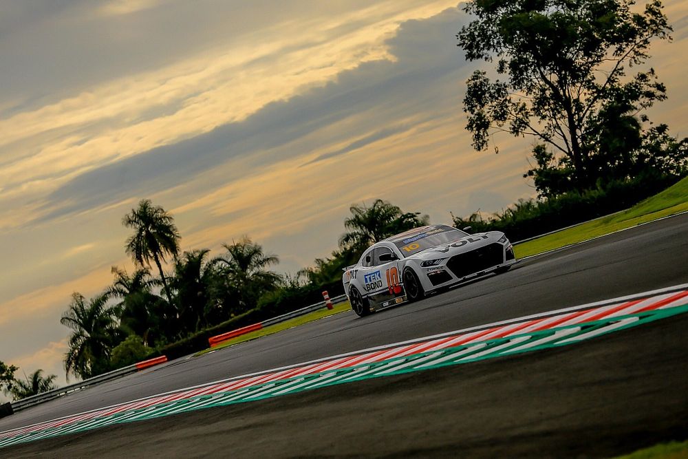 Dignity Gold GT Sprint Race