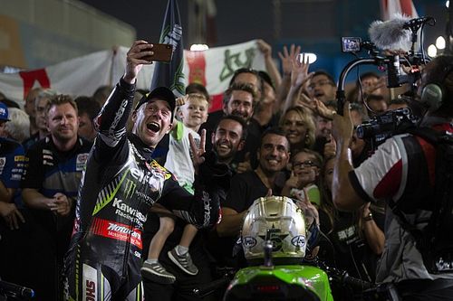 Rea gana en Qatar y da la triple corona a Kawasaki