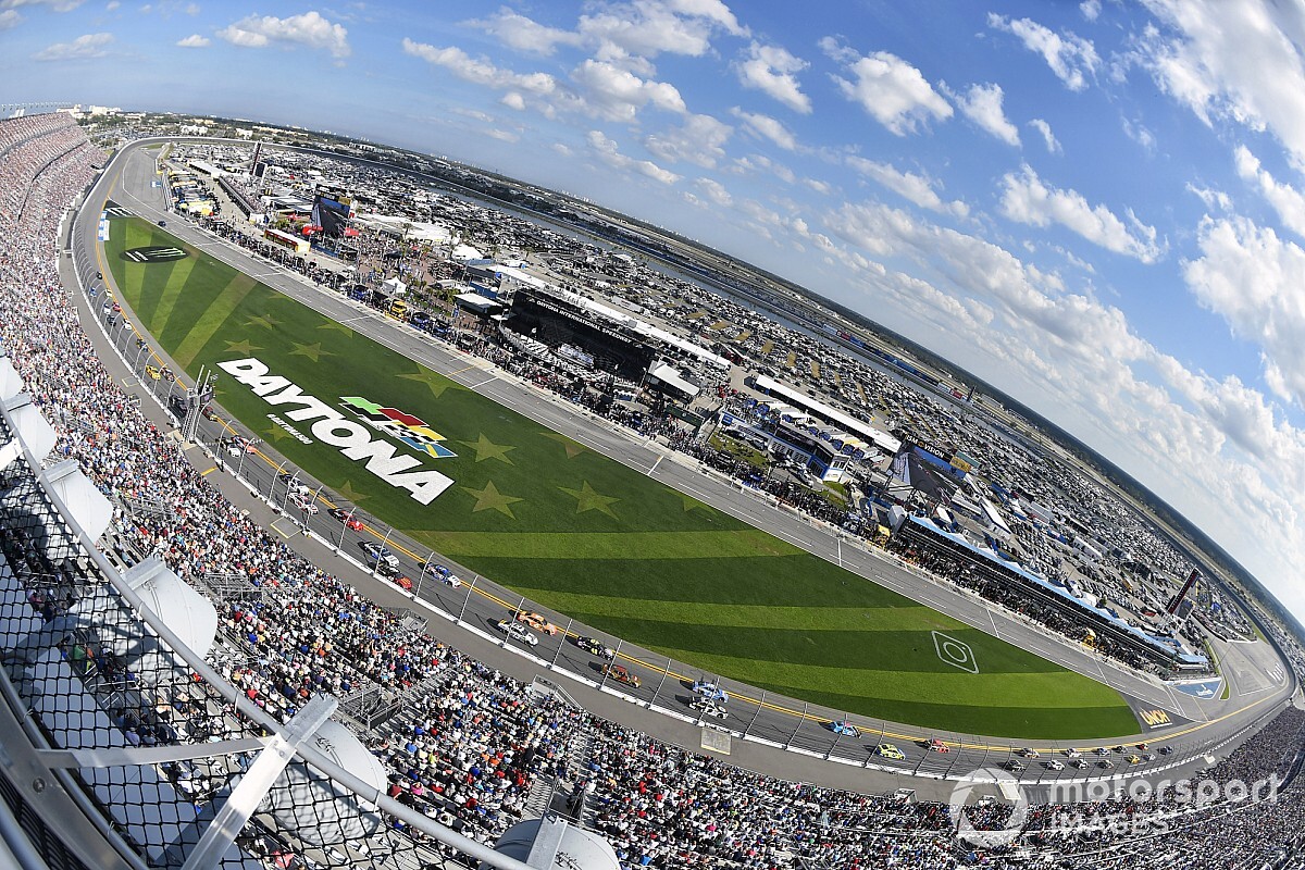 NASCAR Roundtable: Was successful 500 a sign of things to come?