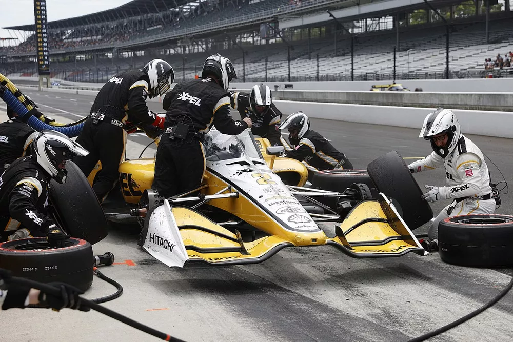 Josef Newgarden, Team Penske Chevrolet, pit stop