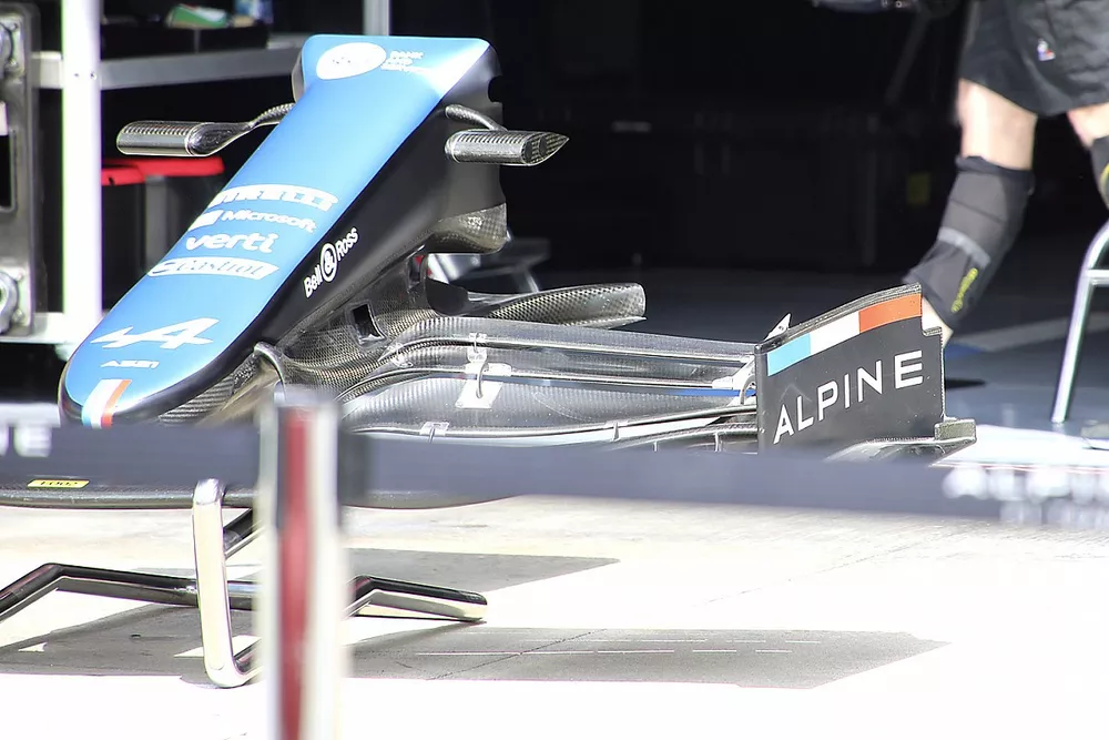Aler&oacute;n delantero del Alpine A521