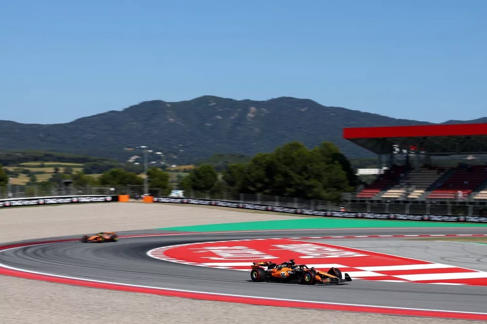 Lando Norris, McLaren, Oscar Piastri, McLaren