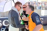 Zak Brown se disculpó con Hülkenberg tras llamarlo "amateur" en Austin