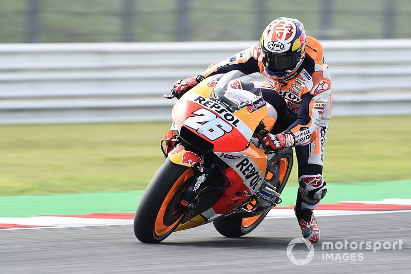 MotoGP, Motegi, Libere 2: Pedrosa comanda grazie all'azzardo delle slick nel finale