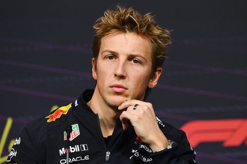 Las radios que muestran el sufrimiento de Lawson con el Red Bull en China