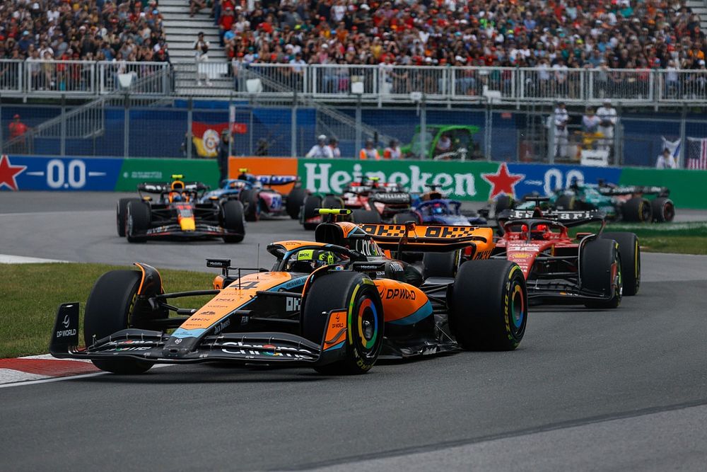 Lando Norris, McLaren MCL60, Charles Leclerc, Ferrari SF-23, Alex Albon, Williams FW45