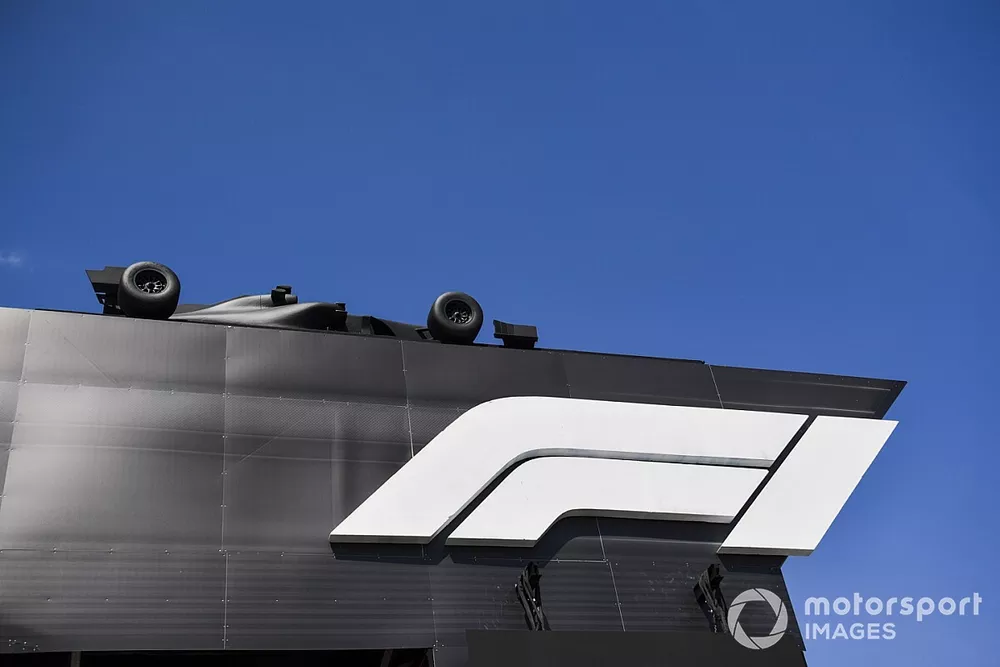 F1 logosu
