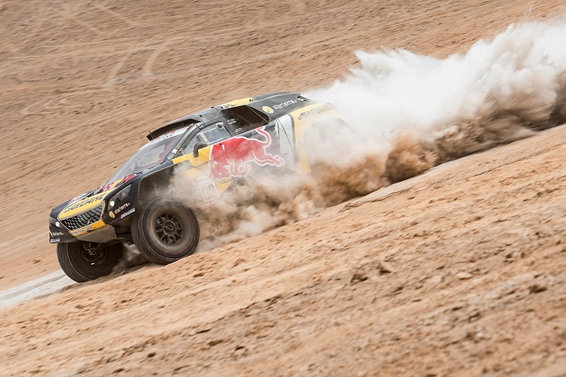 Loeb da un puñetazo sobre la mesa y gana abriendo pista
